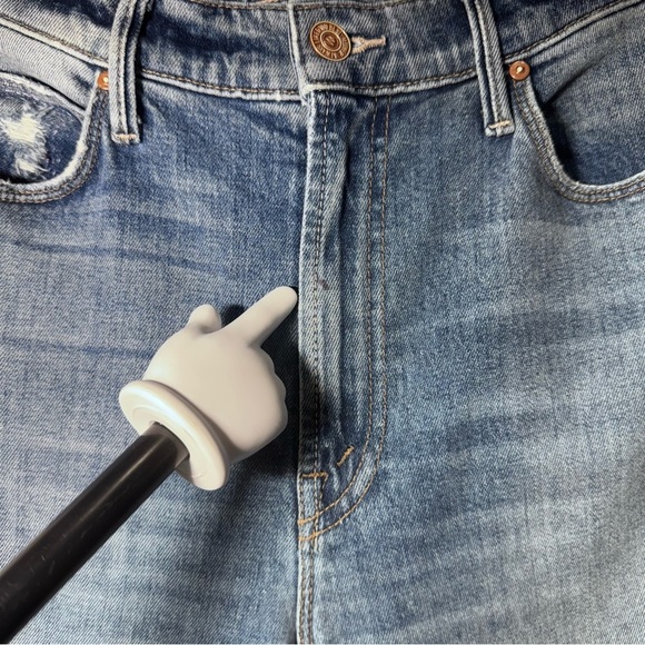 MOTHER - The Stunner Ankle Step Fray Jeans in Helter Skelter Size 28 - Picture 7 of 16